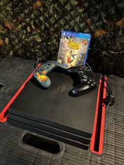PlayStation 4 Pro 500 GB + 2 ovládače + hra