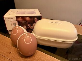 Momcozy M9 smart hands-free pump