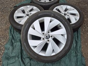Letní kola Volkswagen Golf Belmont R17