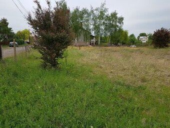 Na predaj / prenájom stavebný pozemok v Pastovciach - 1