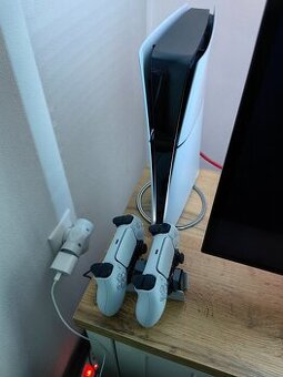 Playstation PS5 Slim Digital,1TB,2xOvladac,TOP stav,v zaruke