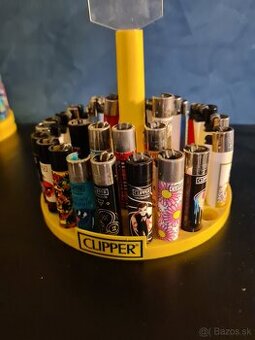 200+ Zapaľovače Clipper