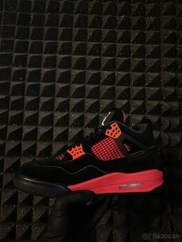 Jordan 4 red thunder