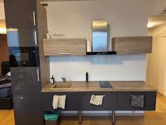 Komplet kuchyna + spotrebice