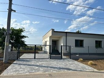 Predám rodinný dom v Branove - 1