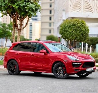 Porsche Cayenne GTS 2013