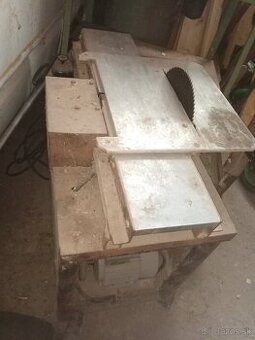 Predám tieto stroje