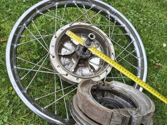 Prodám velký přední dvouklíčový buben na veterána.