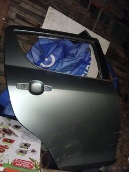 Suzuki Swift,dvere,blatnik