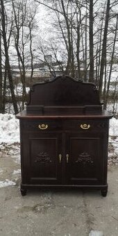 Starožitná komoda tmavá