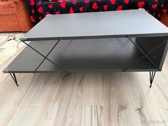 Konferenčný stolík