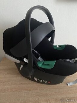 Vajíčko so základňou Cybex