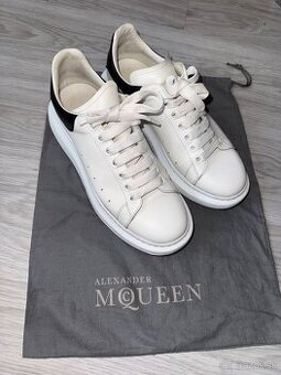 Alexander Mcqueen