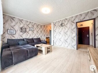 RADO | Na prenájom 2i byt 45m2 + 5m2 balkón, Šafárikova - Tr