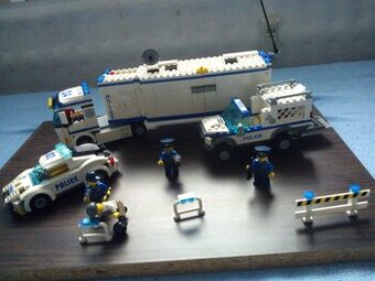 LEGO policajne auta