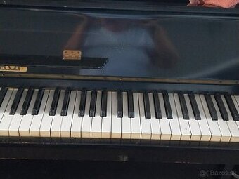 Predám ponukové akustické pianino PETROF (Model 114, r. v. 1