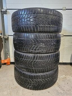 Zimné Pneu Hankook 235/45 R20