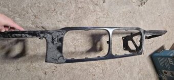 BMW E36 ramček masky