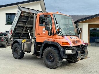 UNIMOG U300 sklapač 4x4 + zimná výbava