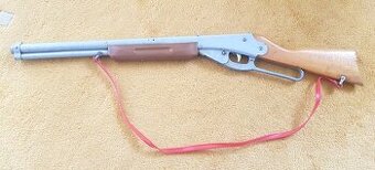 staré hračky- klavír a Colt LONE STAR , opakovačka