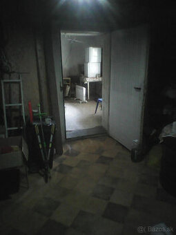 predam stary dom v šoporni