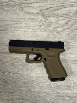 Predám airsoft plynovú zbraň Glock 17