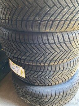 Pneu Imperial 235/65R17