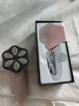 Skvelý anticelulitídny masážny prístroj 4v1