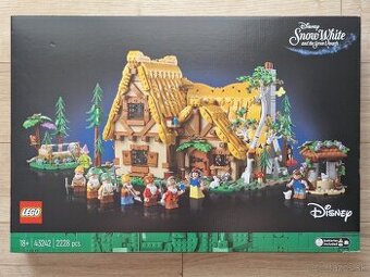 Lego Disney 43242 Chalúpka Snehulienky a sedem trpaslíkov