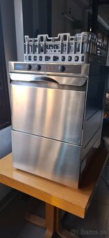 Umývačka skla a riadu