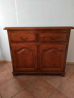 Komoda z masívu