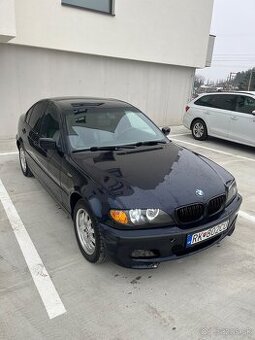 BMW 325XI - 1