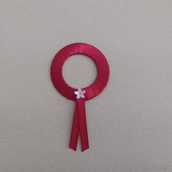 Venček na tanečnú slávnosť - vínovočervený