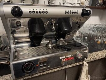 Predáme profesionálny taliansky kávovar