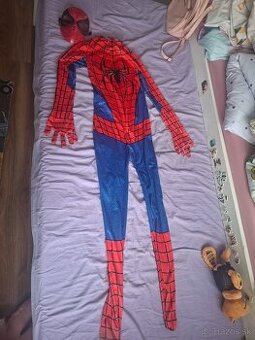 Kostým na karneval spiderman
