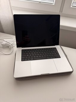 MacBook Pro 16"