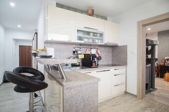 Kompletne prerobený 2-izbový byt s 2 balkónmi na ul. Nábrežn