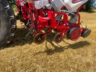 Sejačka na kukuricu disková