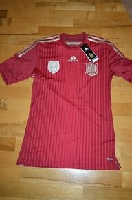 predam uplne nove futbalove tricko ADIDAS