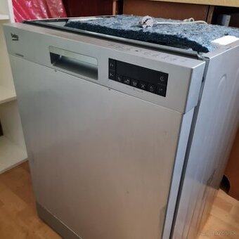 Predám 60cm Myčku riadu Beko ProSmartinverter