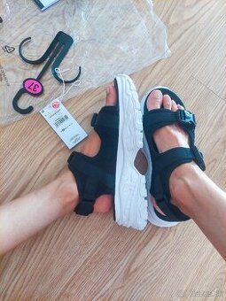 Sandale 37