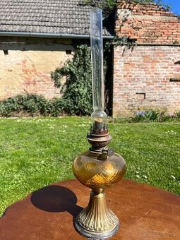 Petrolejová lampa