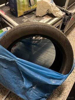 Continental Crosscontact 1ks 275/45R22