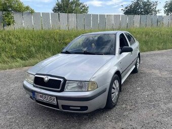 Škoda Octaviu 1.4 benzin 16V R.v 2002