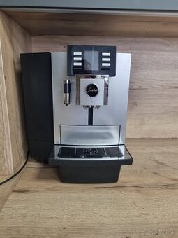 Kavovar JURA X8 PLATIN TYPE 739