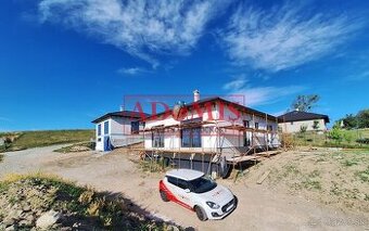 Predám 5izbový bungalov2,123m2,aj odpočet DPH, Ortáše 607m2,