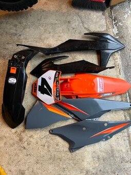 Plasty KTM