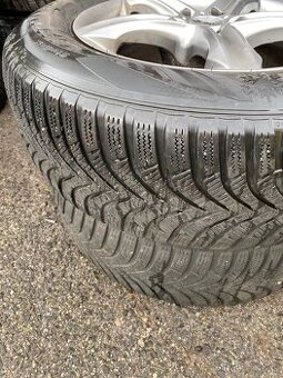 Hankook zimné Pneu 215/65 r16 rok 2019