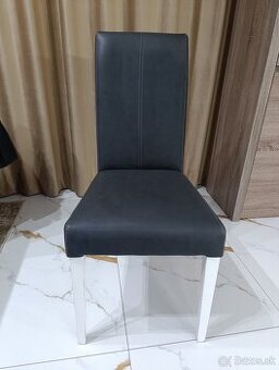 Jedálenské stoličky