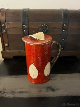 Keramický hrnček